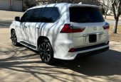 2021-Lexus-LX-570-1
