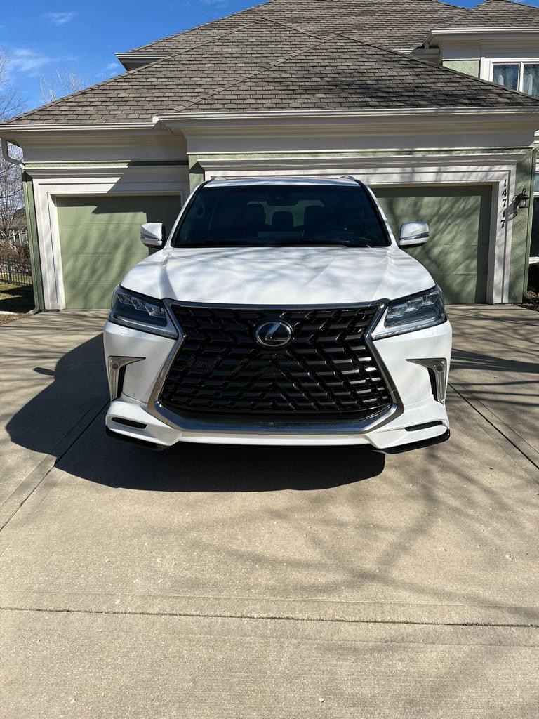 2021-Lexus-LX-570