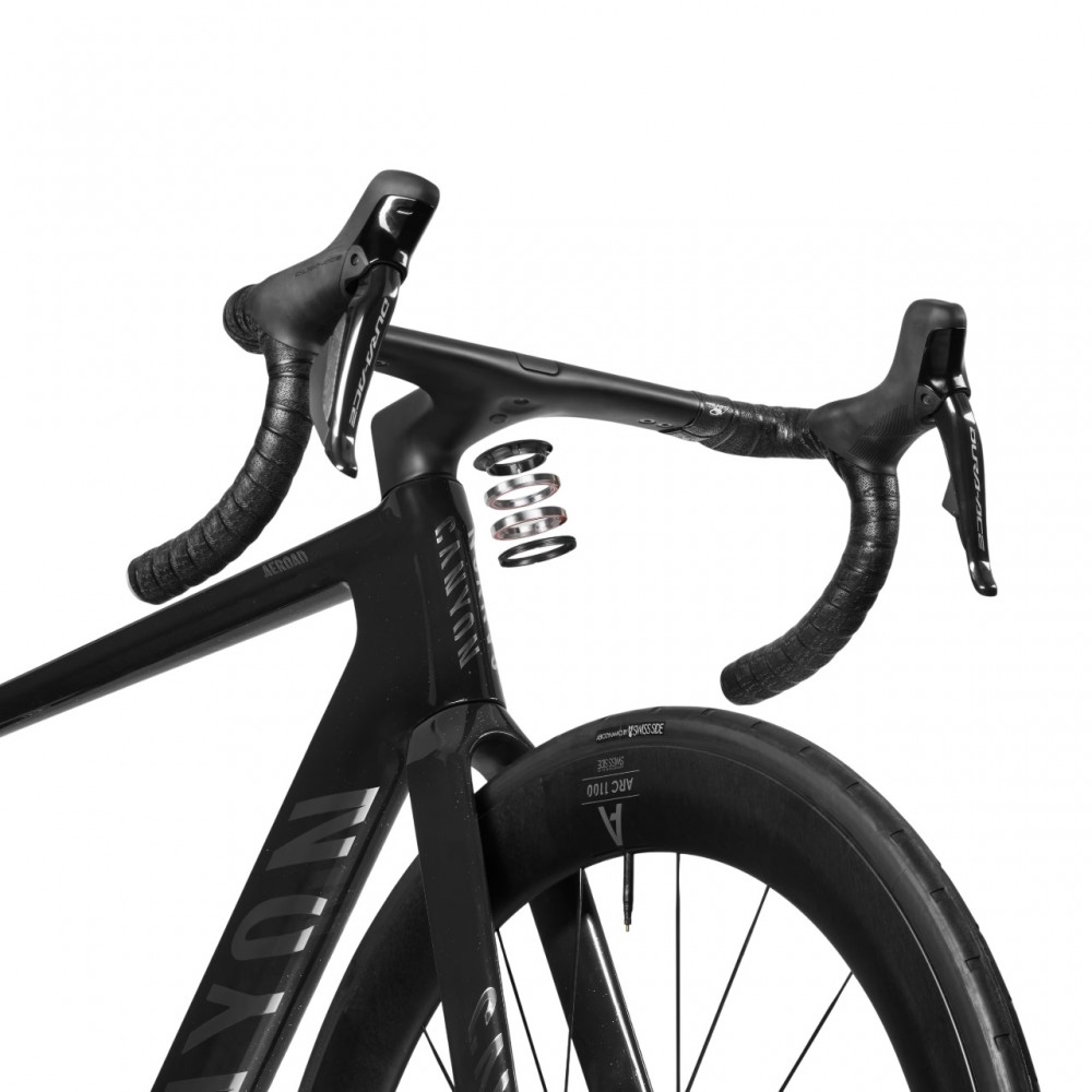 2026-Canyon-Aeroad-CFR-Di2-Road-Bike-03
